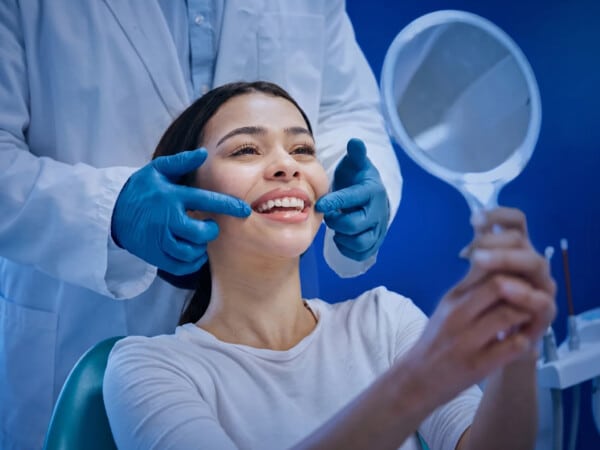 Înainte de albire dentară, tratamente parodontale sau ortodontice